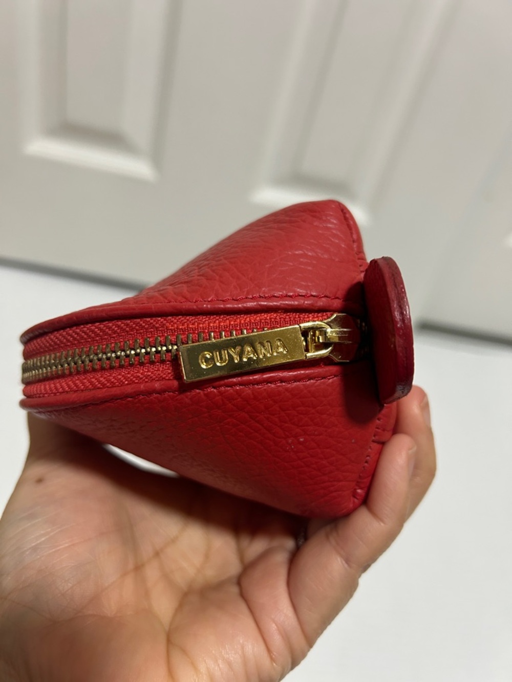 CUYANA Red Pebbled Leather Travel Make up Pouch - Picture 4 of 8